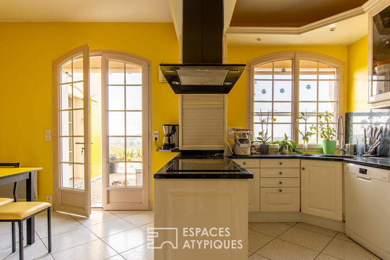 Maison - 317 m² - 8 pièces