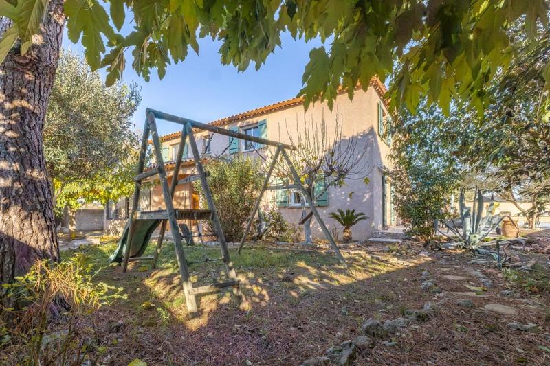 Maison ancienne - 203 m² - 6 pièces