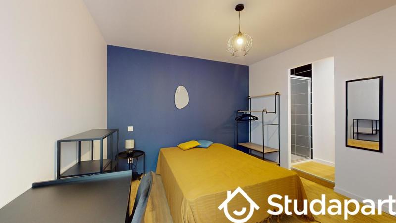 Chambre - 13 m² - 1 pièce