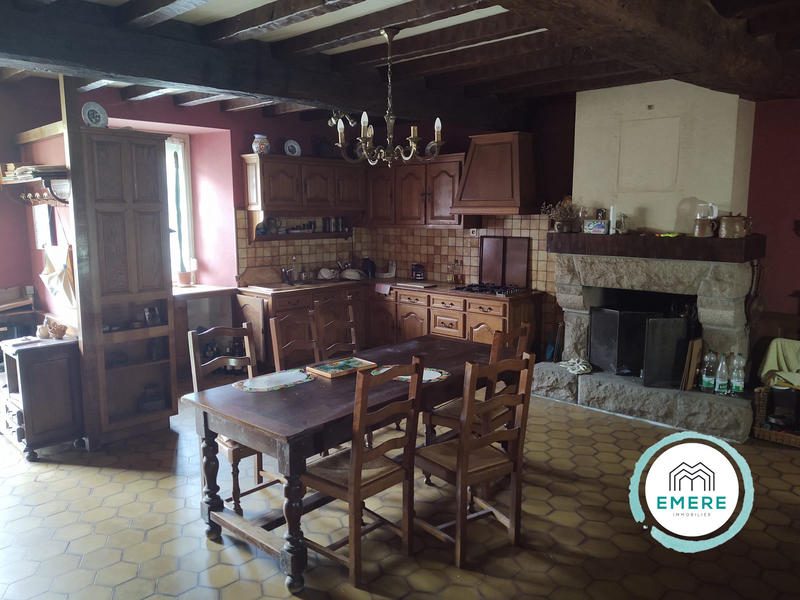 Maison ancienne - 200 m² - 4 pièces