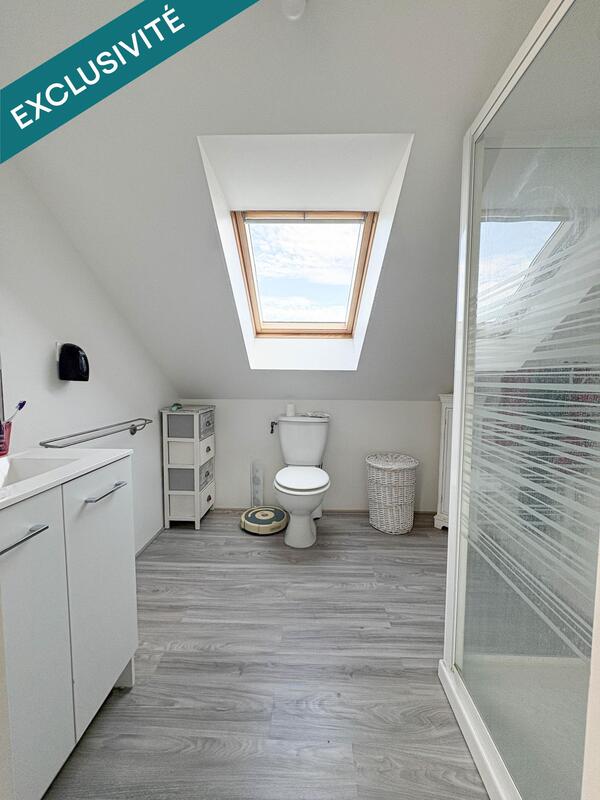 Maison - 121 m² - 7 pièces