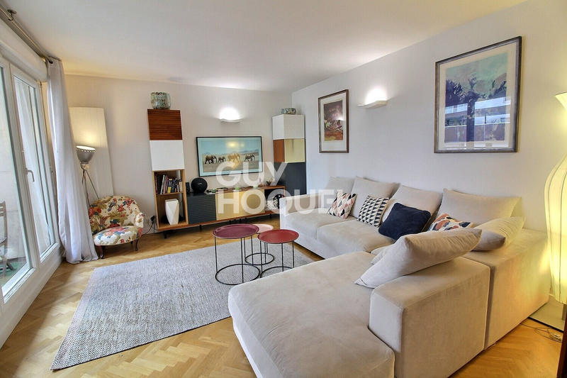 Appartement - 104 m² - 5 pièces