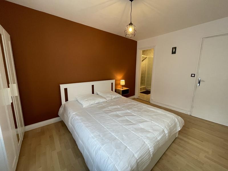 Appartement - 105 m² - 5 pièces