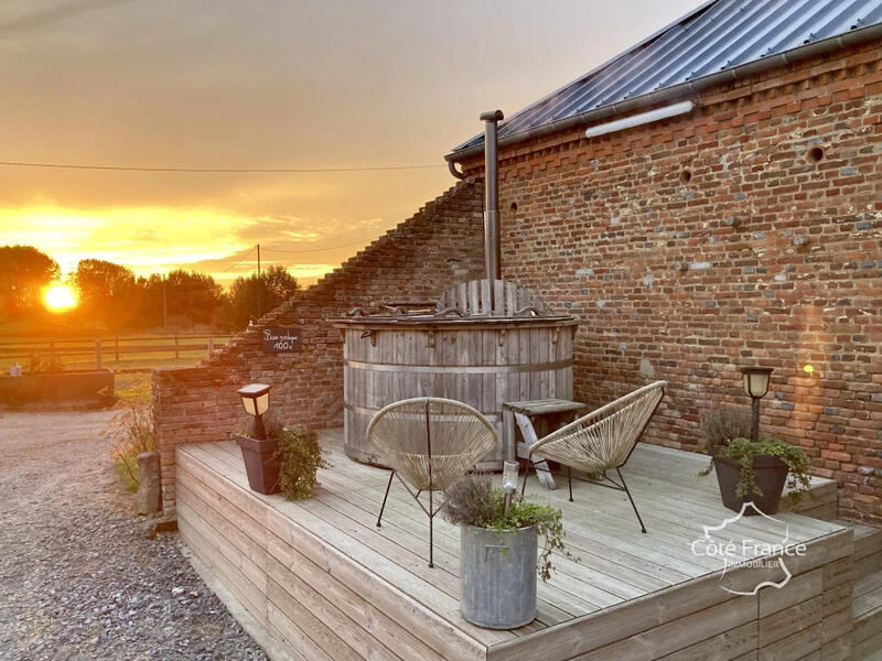 Propriété - 553 m² - 22 pièces