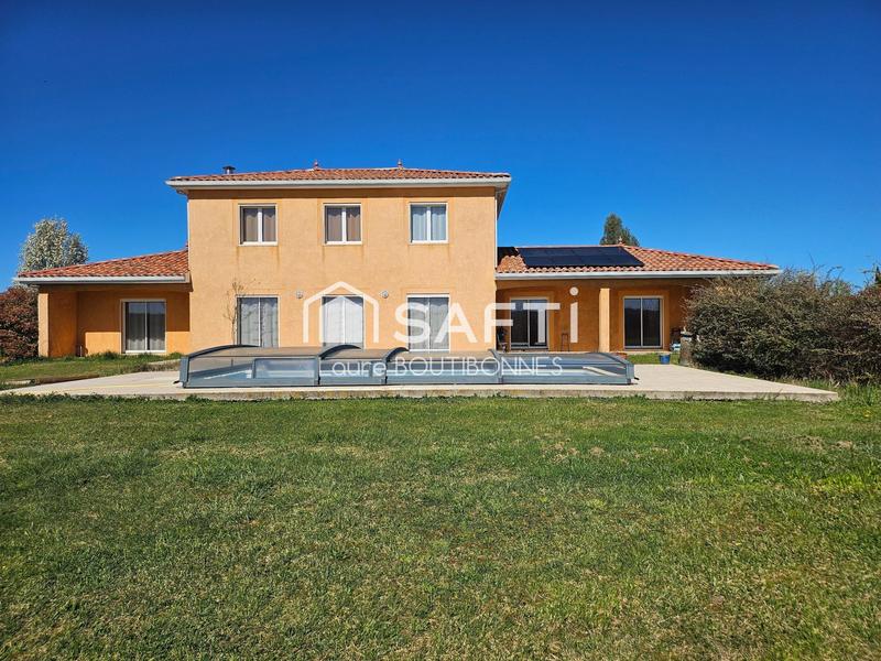 Maison - 195 m² - 6 pièces