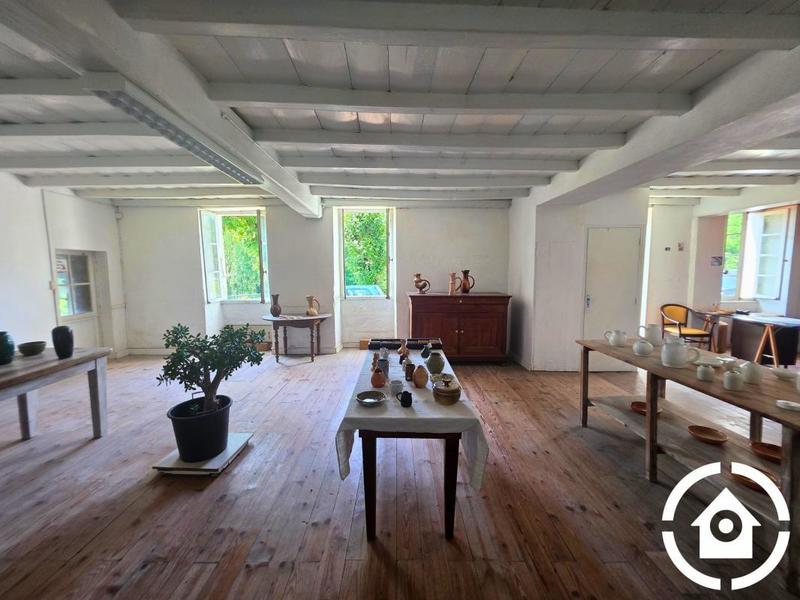 Maison - 291 m² - 8 pièces