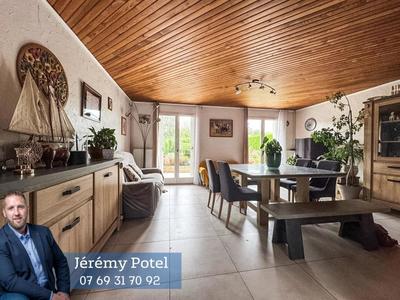 Maison jumelée - 80 m² - 5 pièces