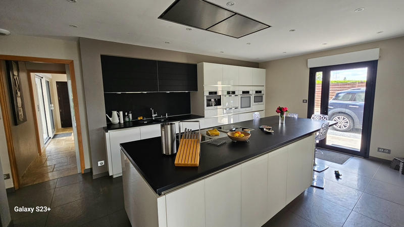 Maison - 170 m² - 7 pièces