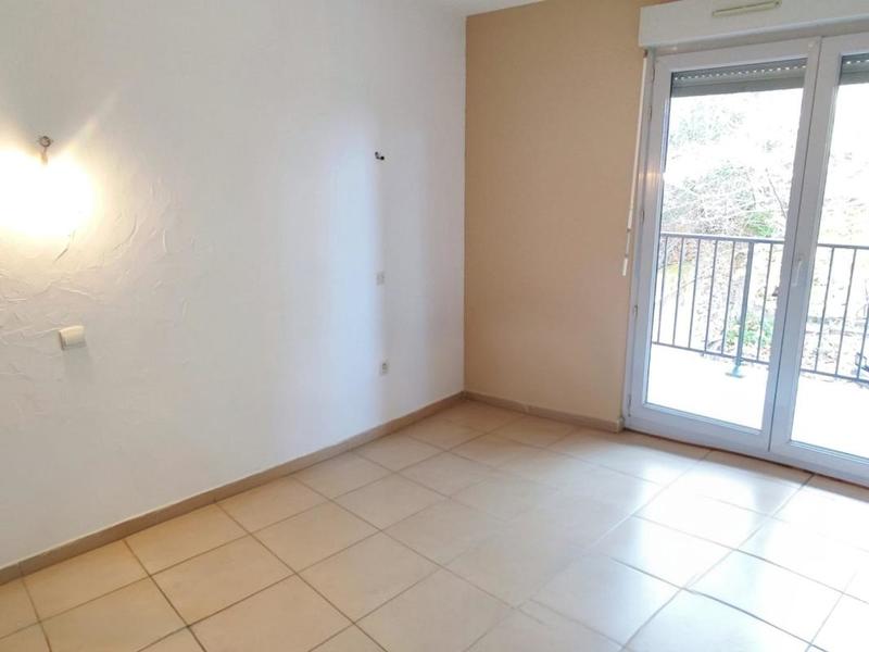 Maison - 220 m² - 8 pièces