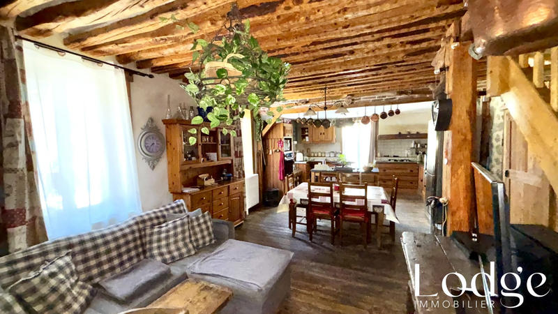 Appartement - 82 m² - 3 pièces