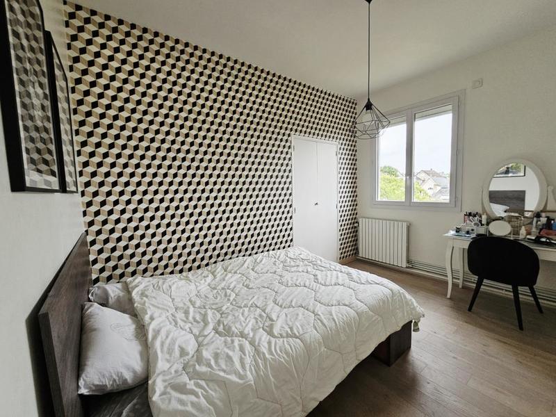 Maison - 251 m² - 10 pièces