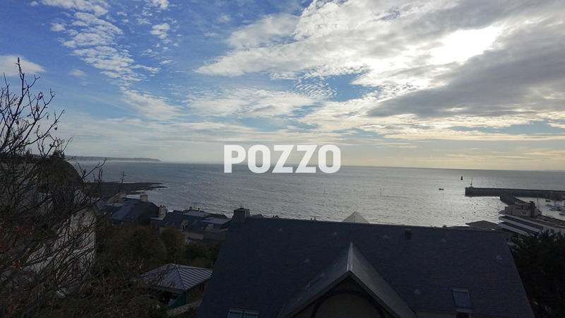 Maison - 240 m² - 9 pièces