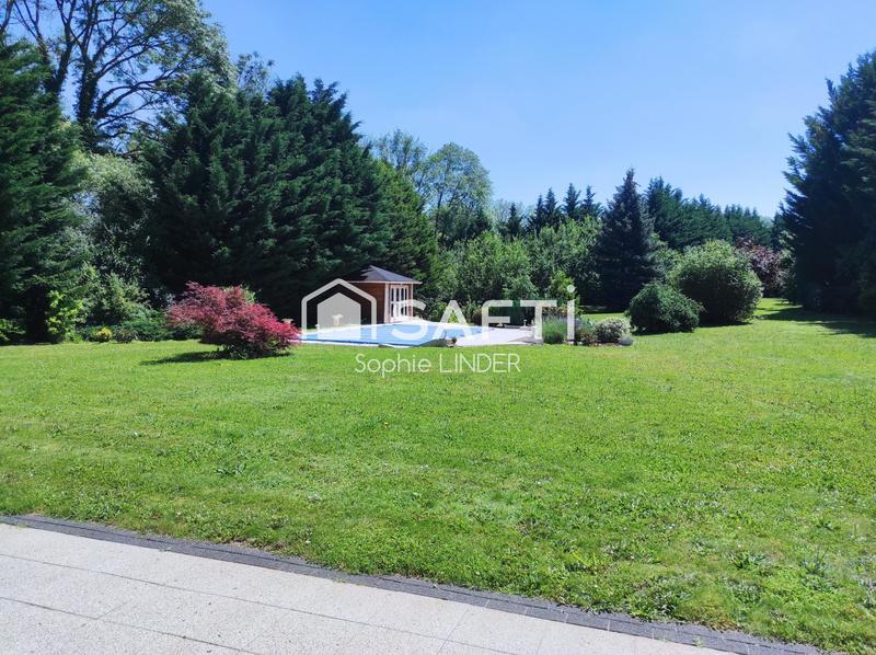 Maison - 253 m² - 6 pièces