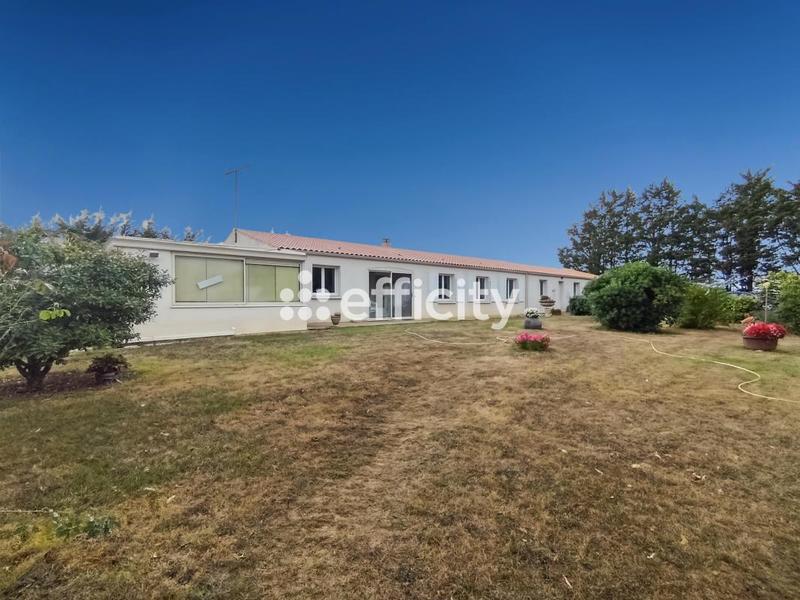 Maison - 159 m² - 6 pièces