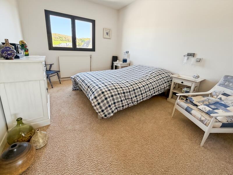 Maison - 338 m² - 7 pièces