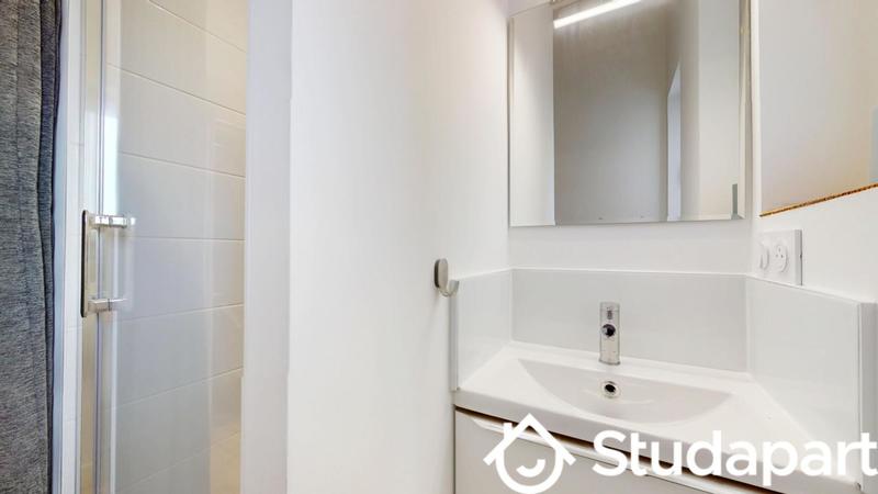 Chambre - 9 m² - 1 pièce