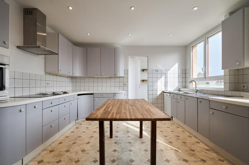 Appartement - 130 m² - 6 pièces