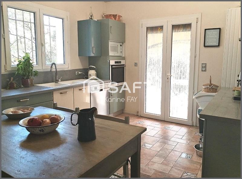 Maison - 180 m² - 6 pièces