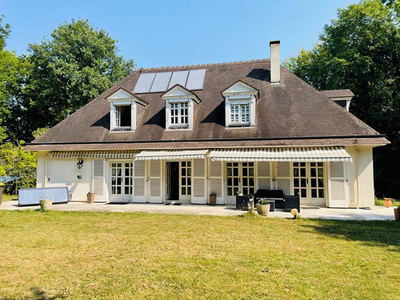 Maison - 190 m² - 7 pièces