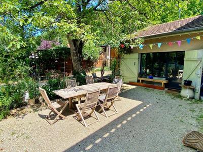 Maison - 210 m² - 7 pièces