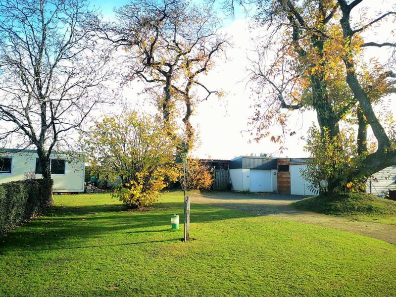 Propriété - 240 m² - 10 pièces