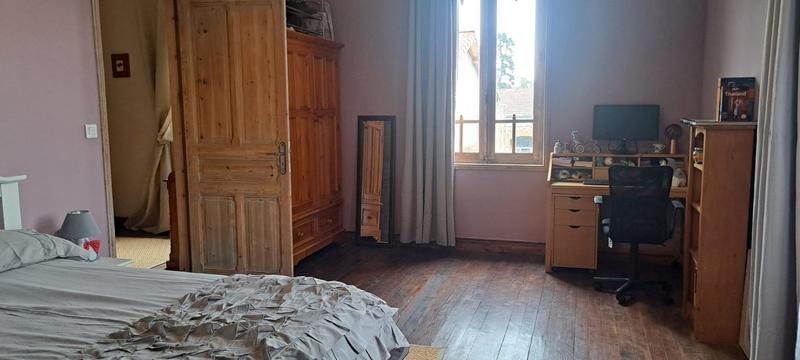 Maison - 379 m² - 4 pièces