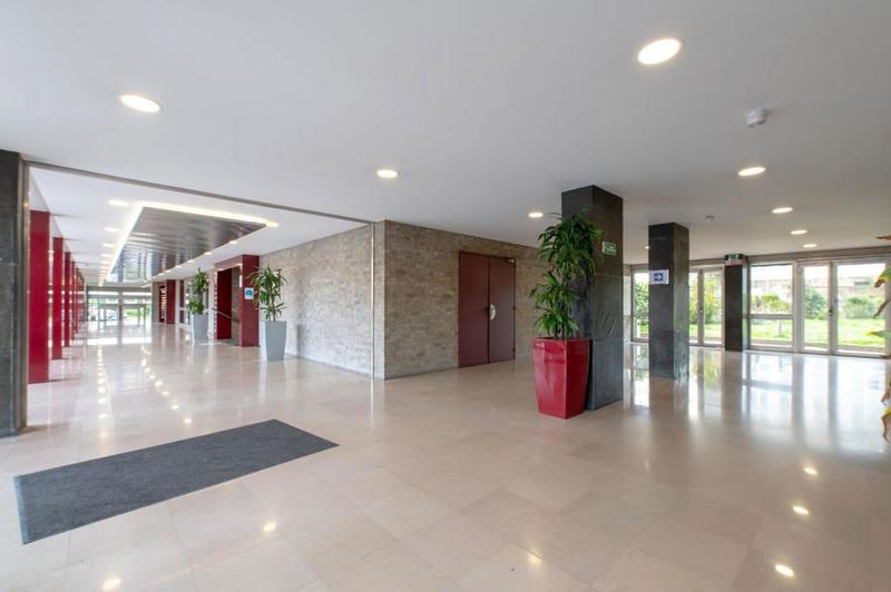 Bureau - 266 m² - 8 pièces