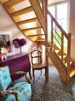 Maison - 188 m² - 11 pièces