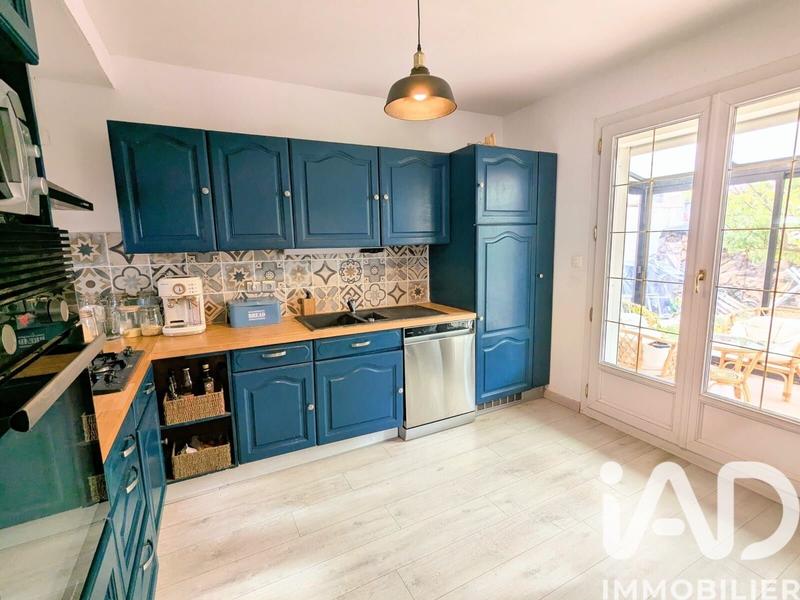 Maison - 97 m² - 6 pièces