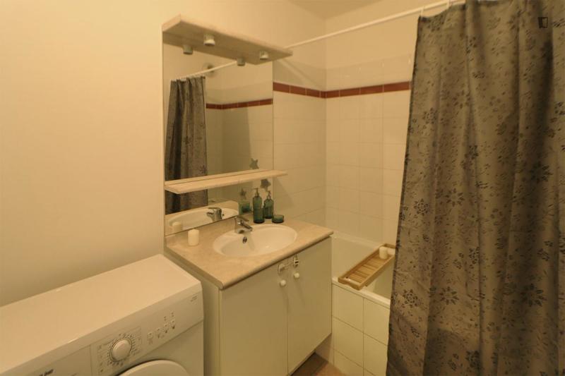 Chambre - 11 m² - 4 pièces