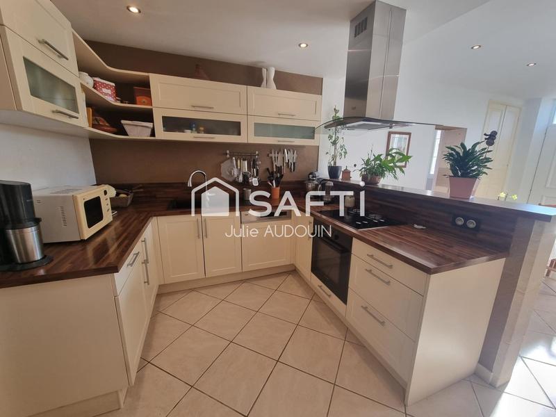 Maison - 183 m² - 6 pièces