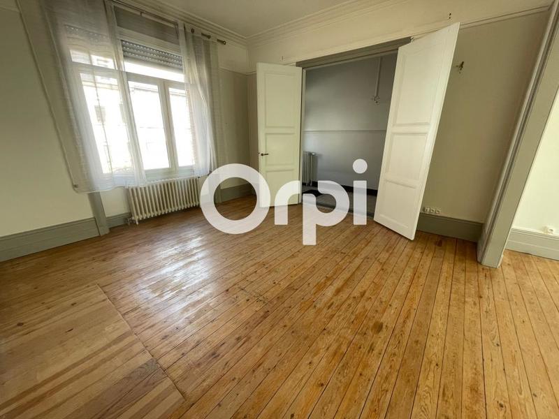 Maison - 226 m² - 12 pièces