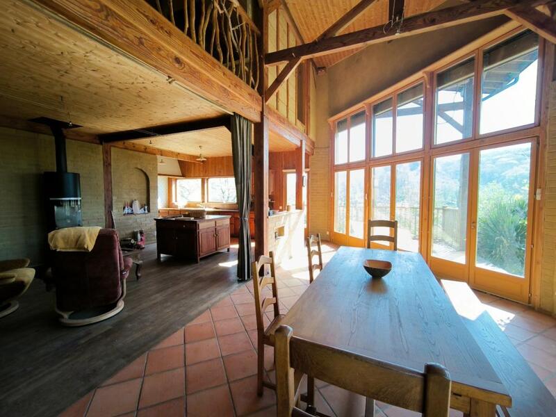 Propriété - 160 m² - 5 pièces