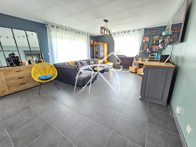 Maison - 171 m² - 7 pièces