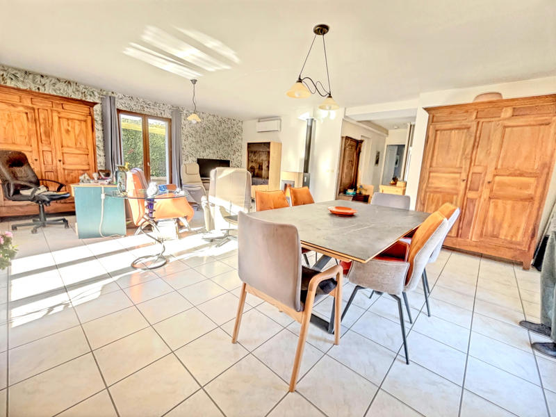 Maison - 163 m² - 6 pièces