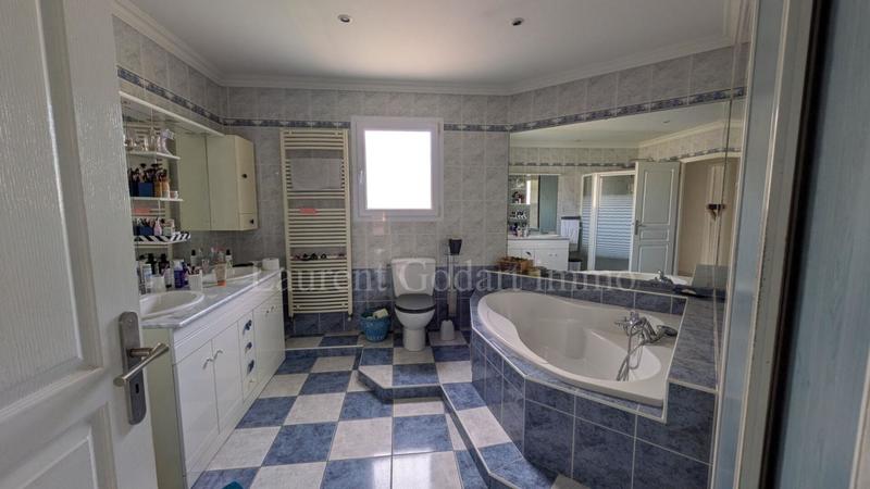 Maison - 113 m² - 6 pièces