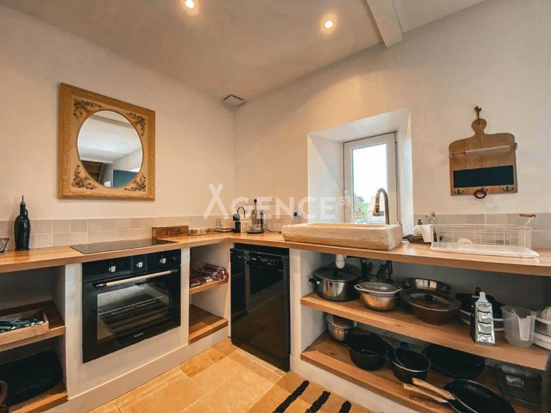 Maison - 318 m² - 17 pièces