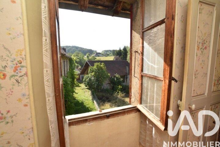 Maison de village - 117 m² - 9 pièces