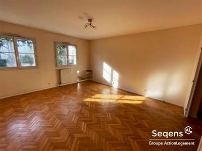 Appartement - 81 m² - 4 pièces