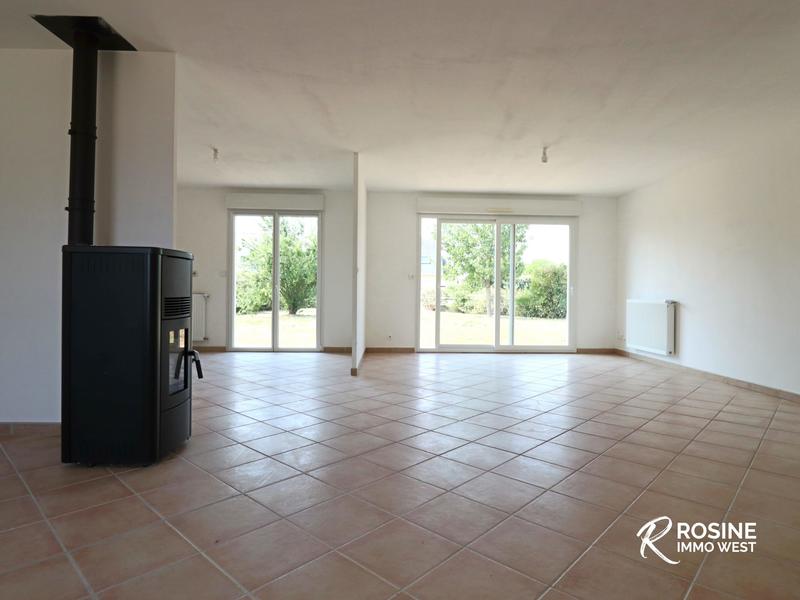 Maison - 99 m² - 5 pièces