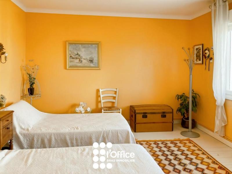 Maison - 187 m² - 6 pièces