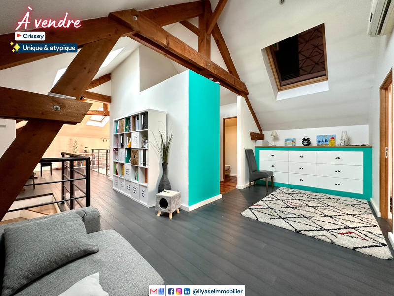 Maison - 273 m² - 8 pièces