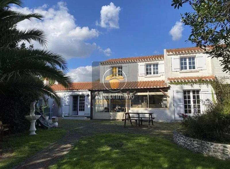 Maison - 133 m² - 6 pièces