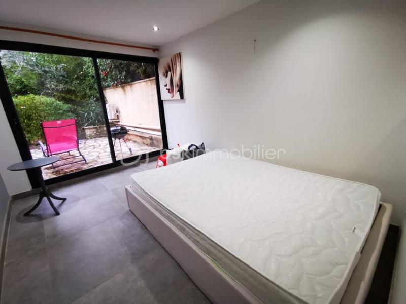 Appartement - 82 m² - 3 pièces