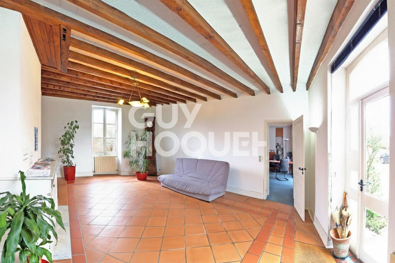 Maison - 287 m² - 8 pièces