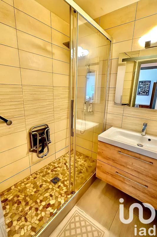 Appartement - 87 m² - 5 pièces