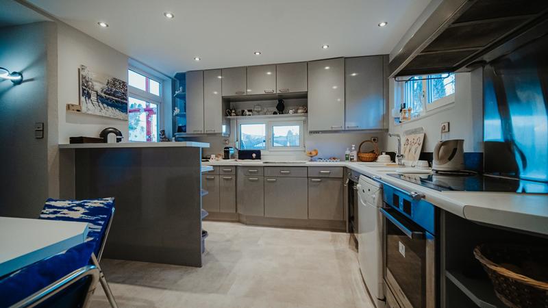 Maison - 185 m² - 6 pièces