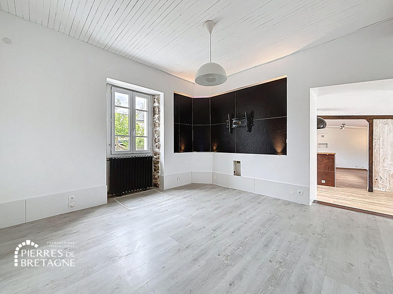 Maison - 96 m² - 6 pièces