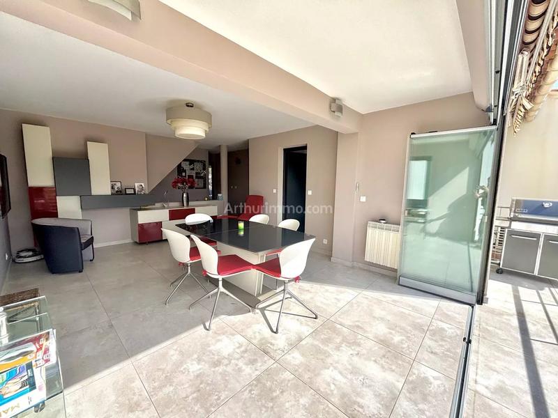 Maison - 97 m² - 5 pièces