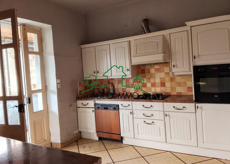 Propriété - 266 m² - 9 pièces